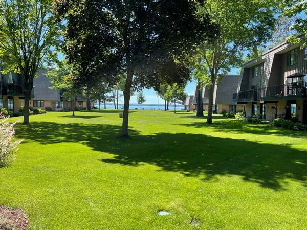 Hotel Berdel - Lake Shore East Condos